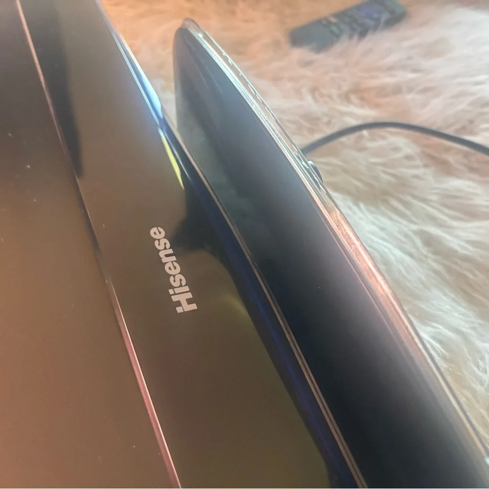 Hisense 20” flat screen tv